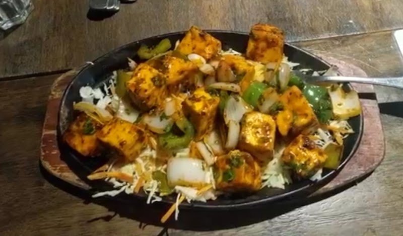 Radhe Chatpata House photo 10