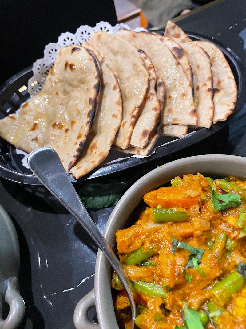 Aao Jee Traditional Indian Restaurant FRASER photo 9