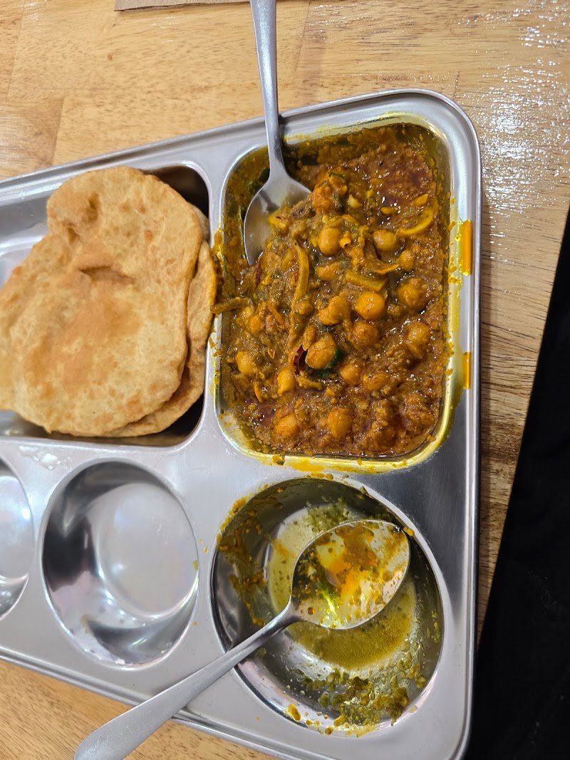 Spice on Wheels Indian Restaurant (New Town) photo 4